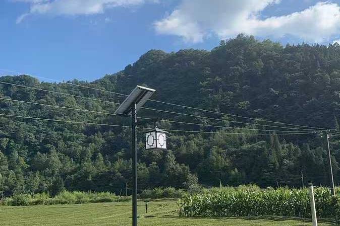深圳市太阳能路灯应用场景实拍